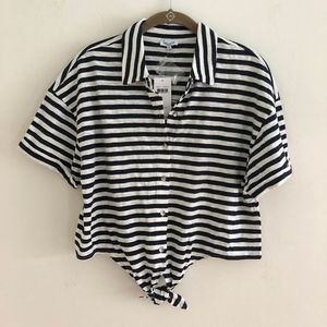 NWT! Splendid Roma Tie-Front Top Size Medium